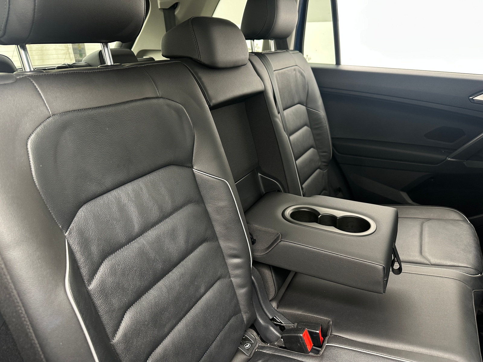 Thumbnail: 2018 Volkswagen Tiguan - 5