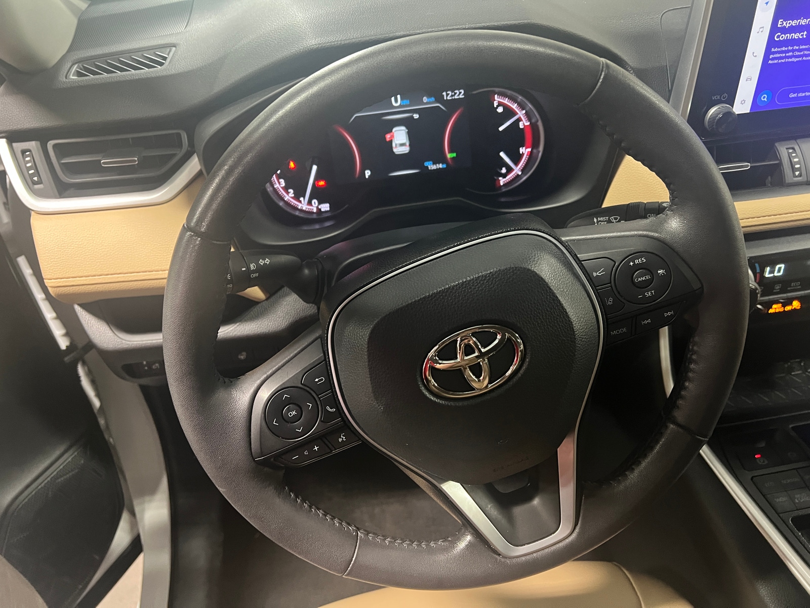 Thumbnail: 2023 Toyota RAV4 - 4