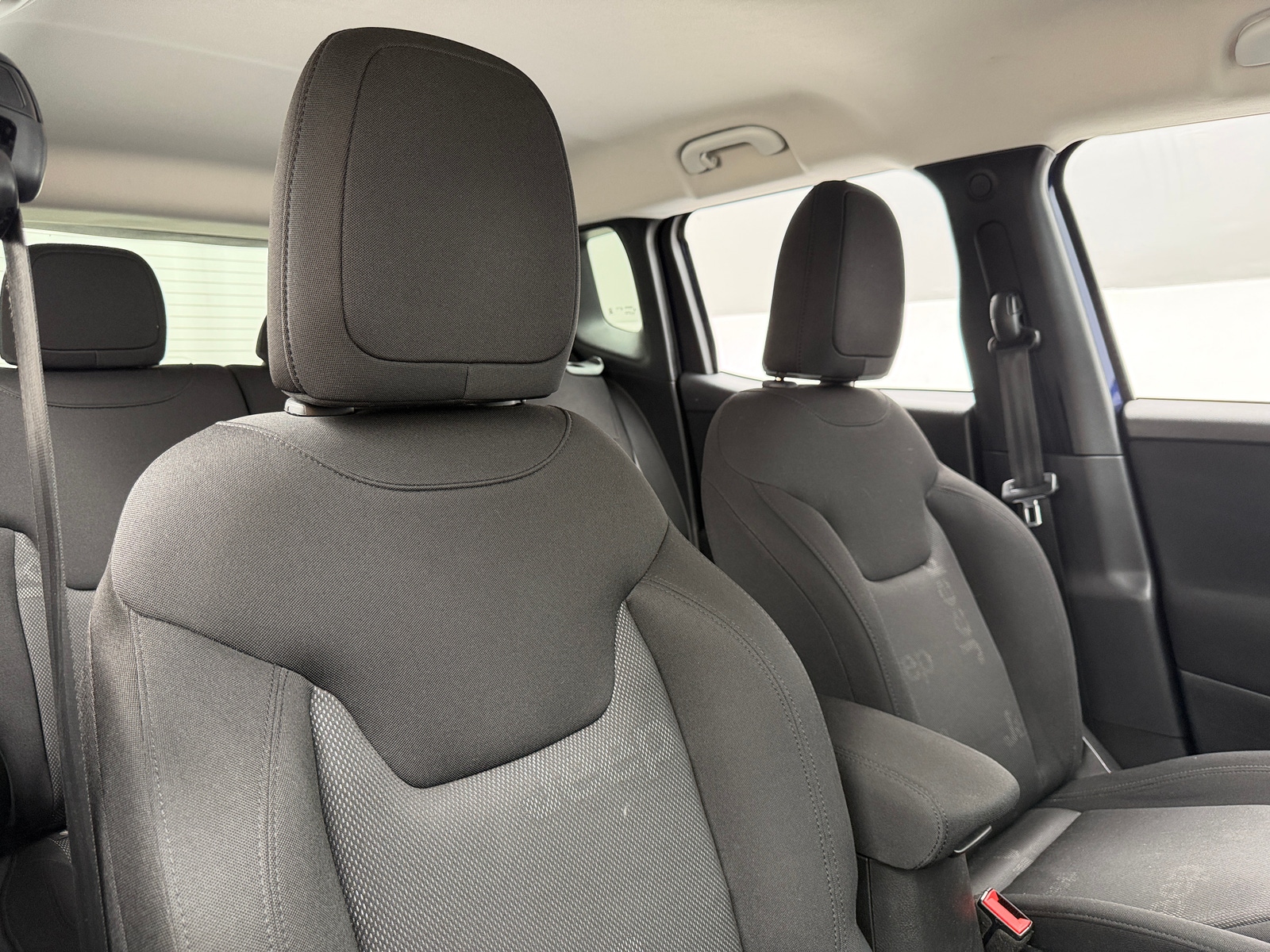 Thumbnail: 2016 Jeep Renegade - 2