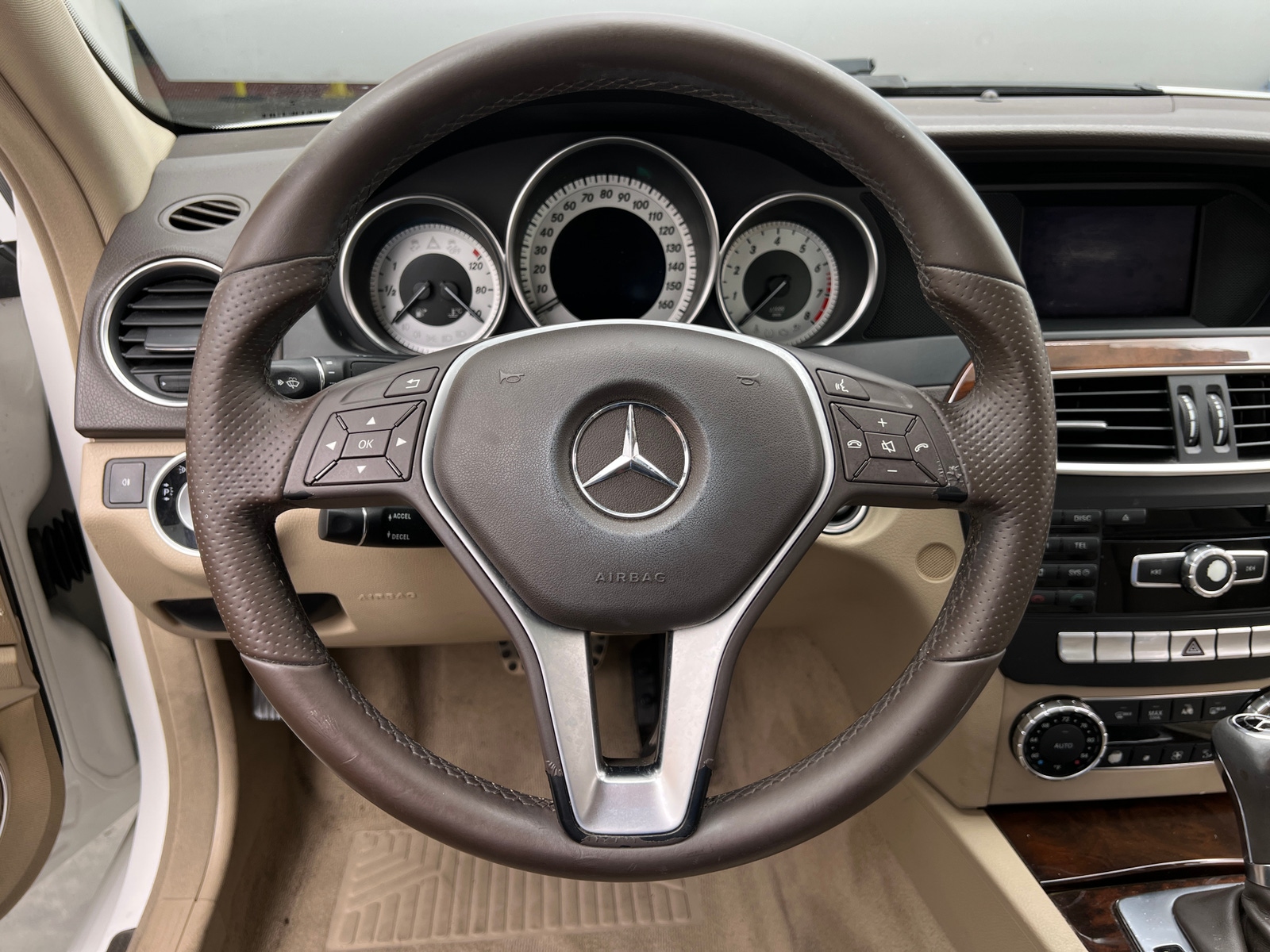 Thumbnail: 2014 Mercedes-Benz C-Class - 4