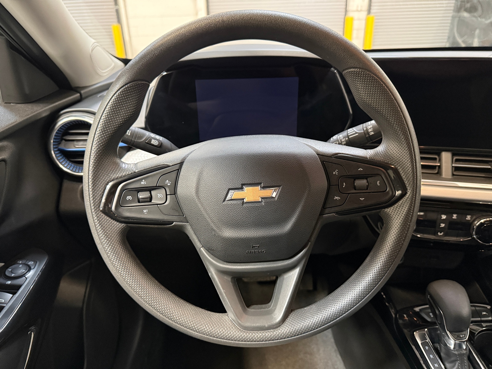 Thumbnail: 2025 Chevrolet Trax - 5