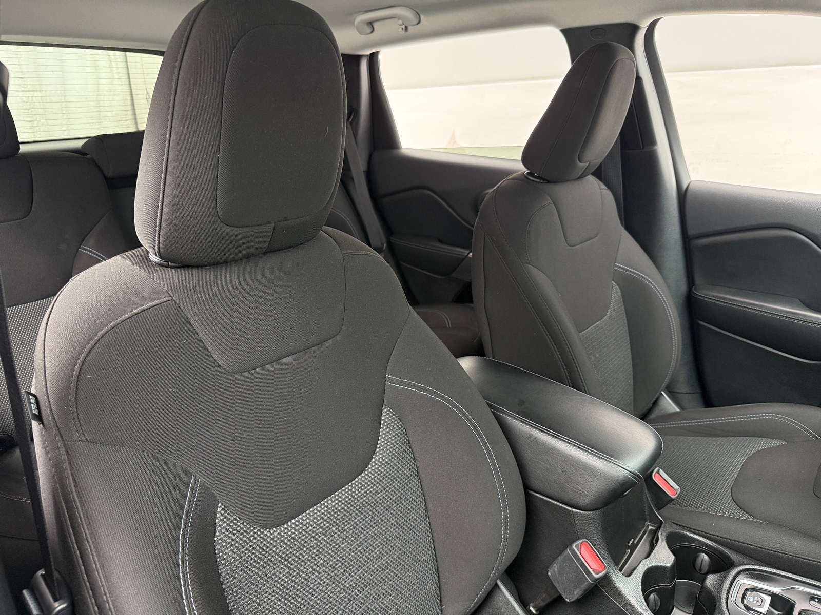 Thumbnail: 2019 Jeep Cherokee - 2