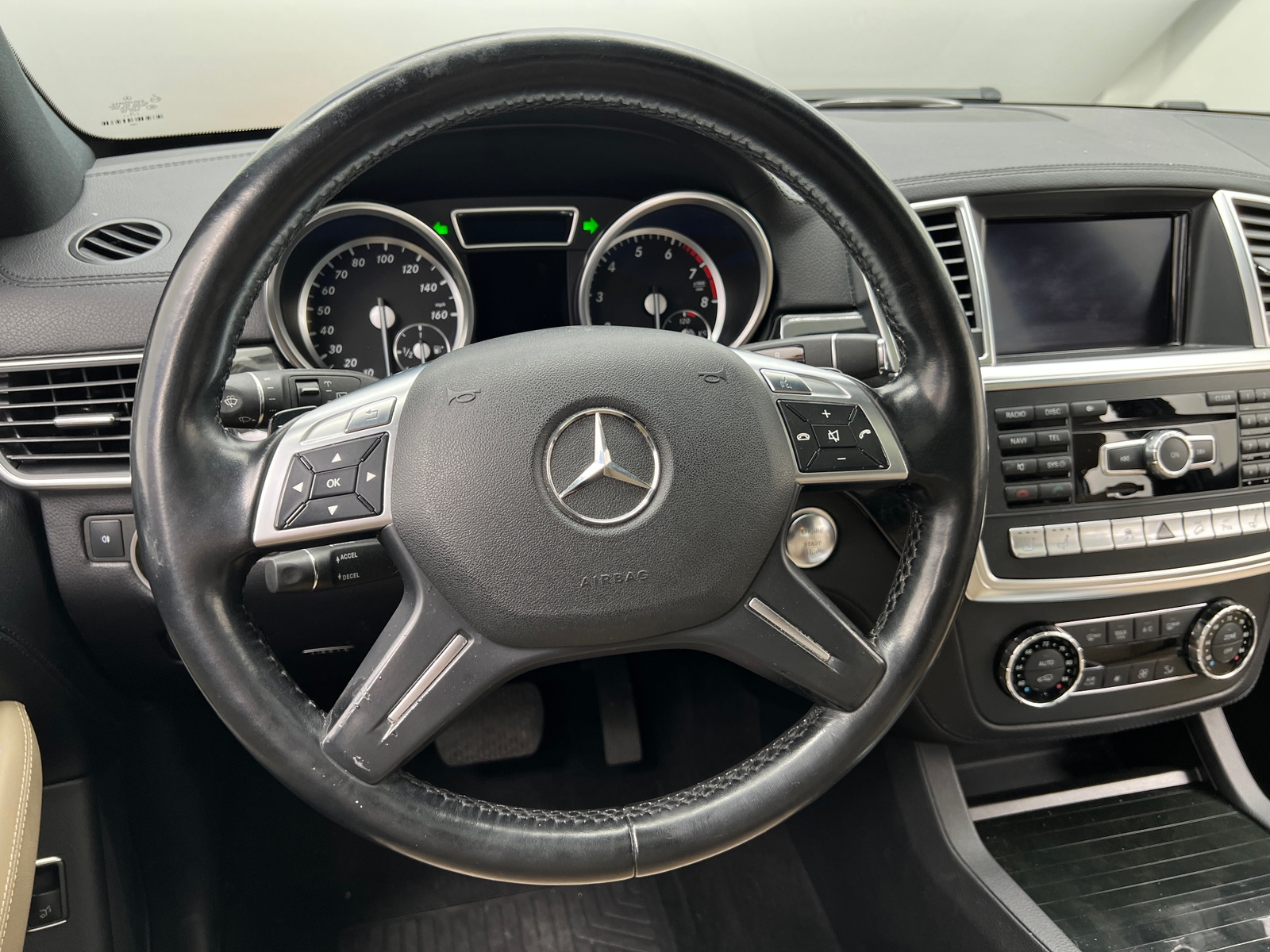 Thumbnail: 2014 Mercedes-Benz M-Class - 4