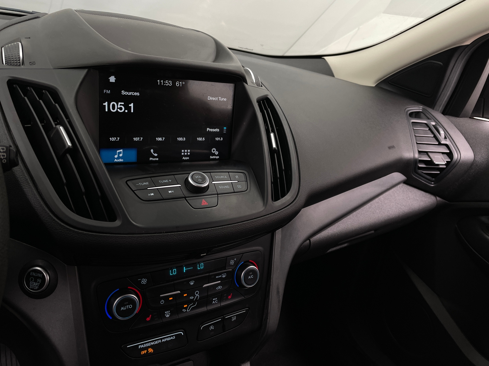 Thumbnail: 2019 Ford Escape - 4