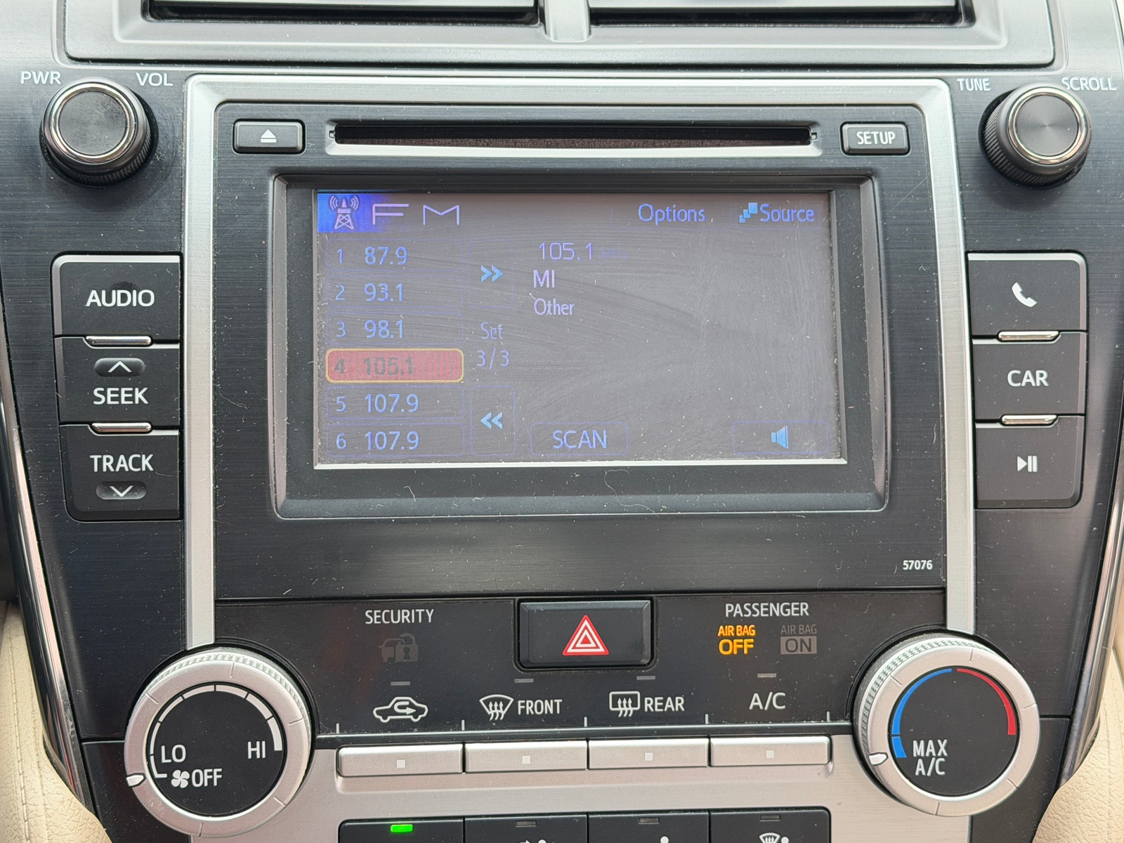 Thumbnail: 2013 Toyota Camry - 4
