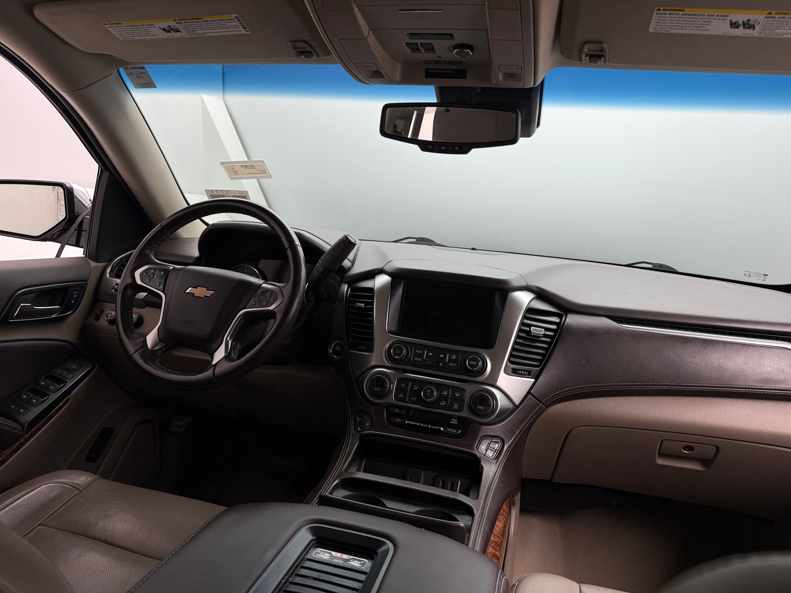 Thumbnail: 2019 Chevrolet Tahoe - 2