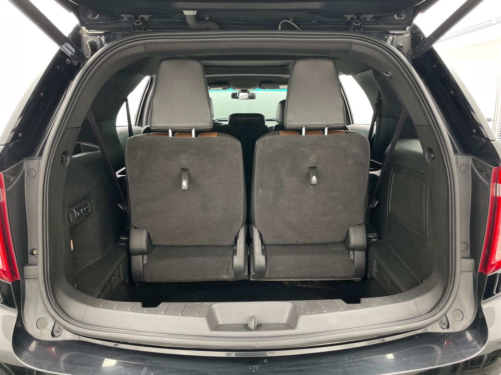 Thumbnail: 2014 Ford Explorer - 6