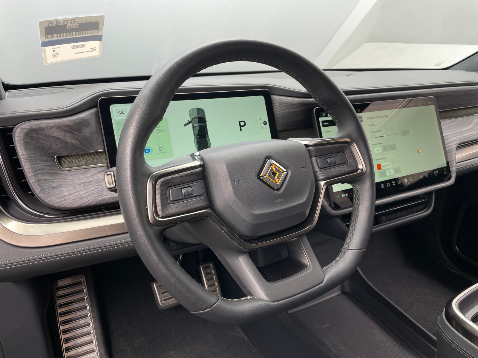 Thumbnail: 2022 Rivian R1T - 4