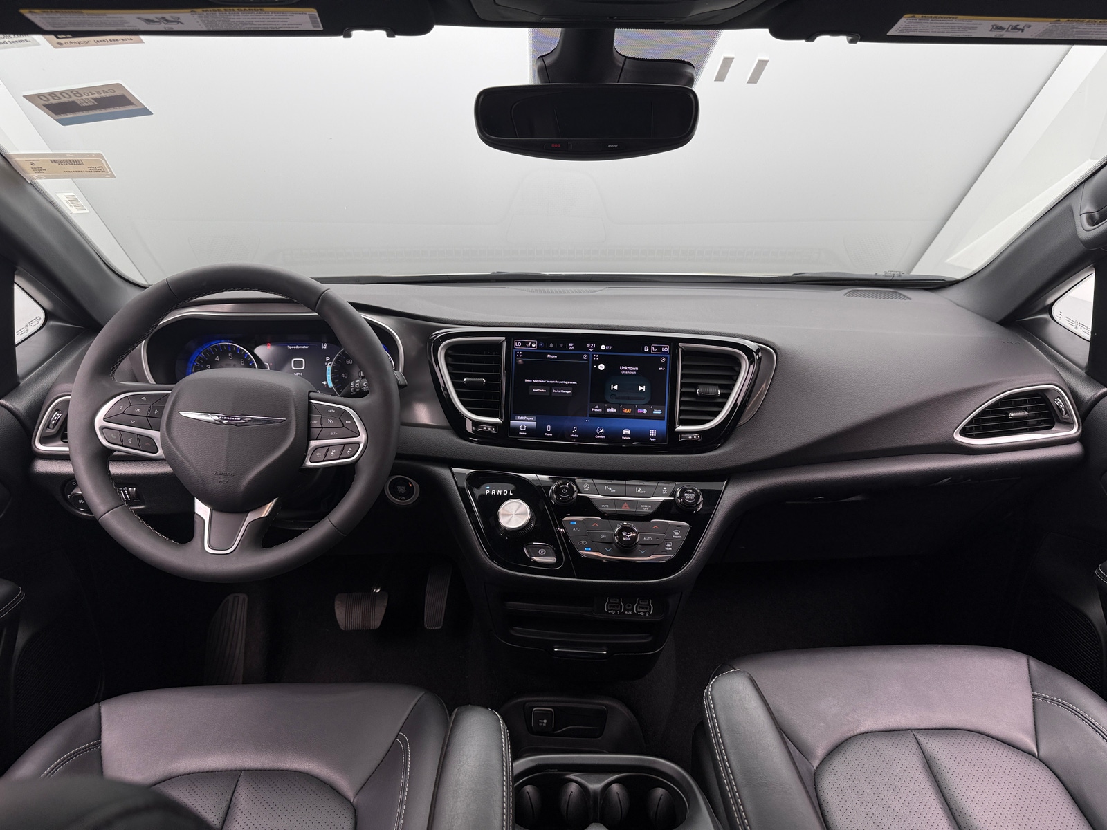 Thumbnail: 2025 Chrysler Pacifica - 2