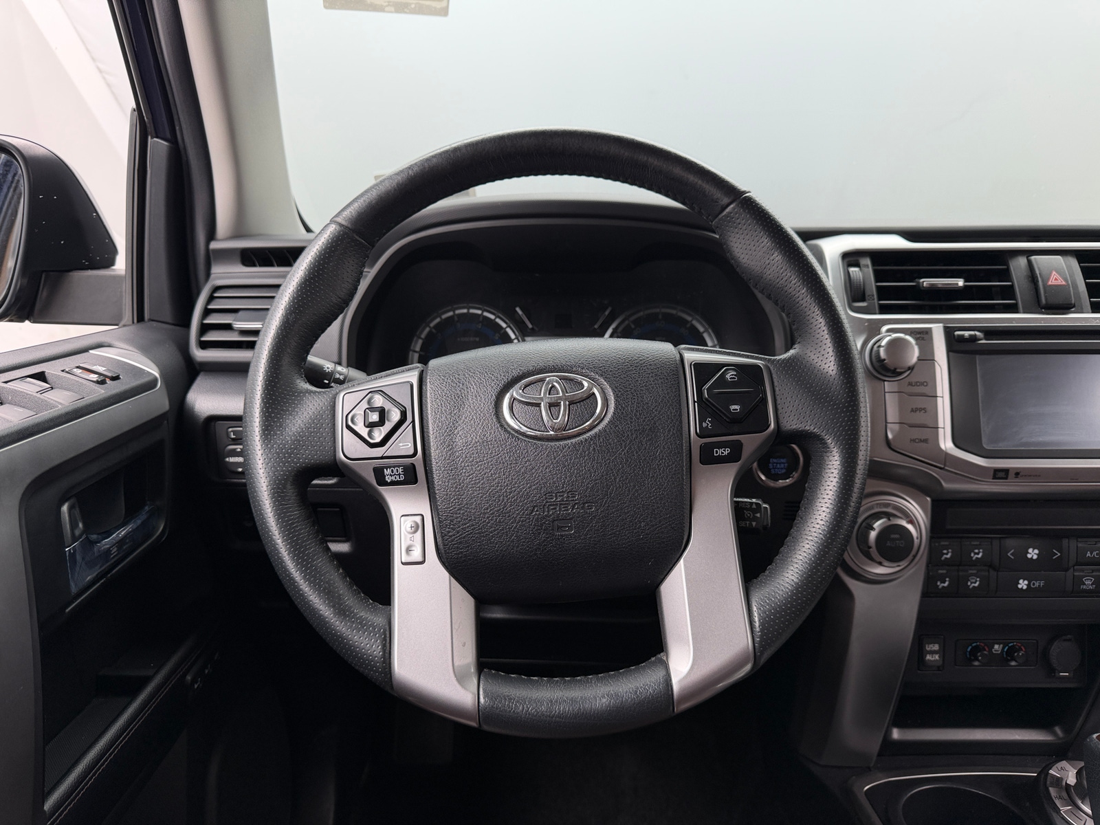 Thumbnail: 2018 Toyota 4Runner - 4