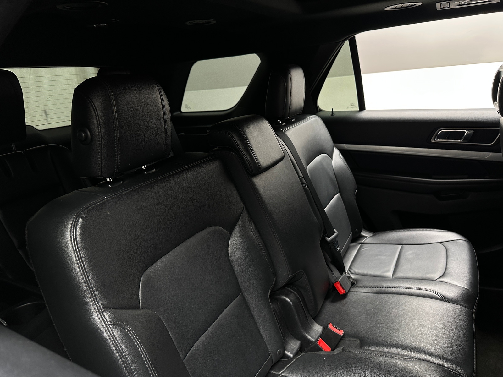 Thumbnail: 2016 Ford Explorer - 5