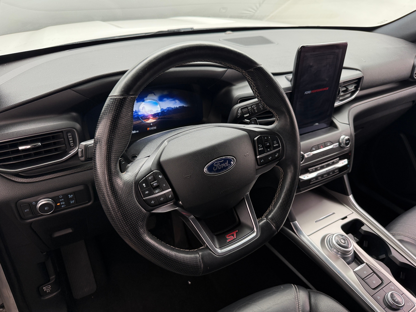Thumbnail: 2020 Ford Explorer - 4