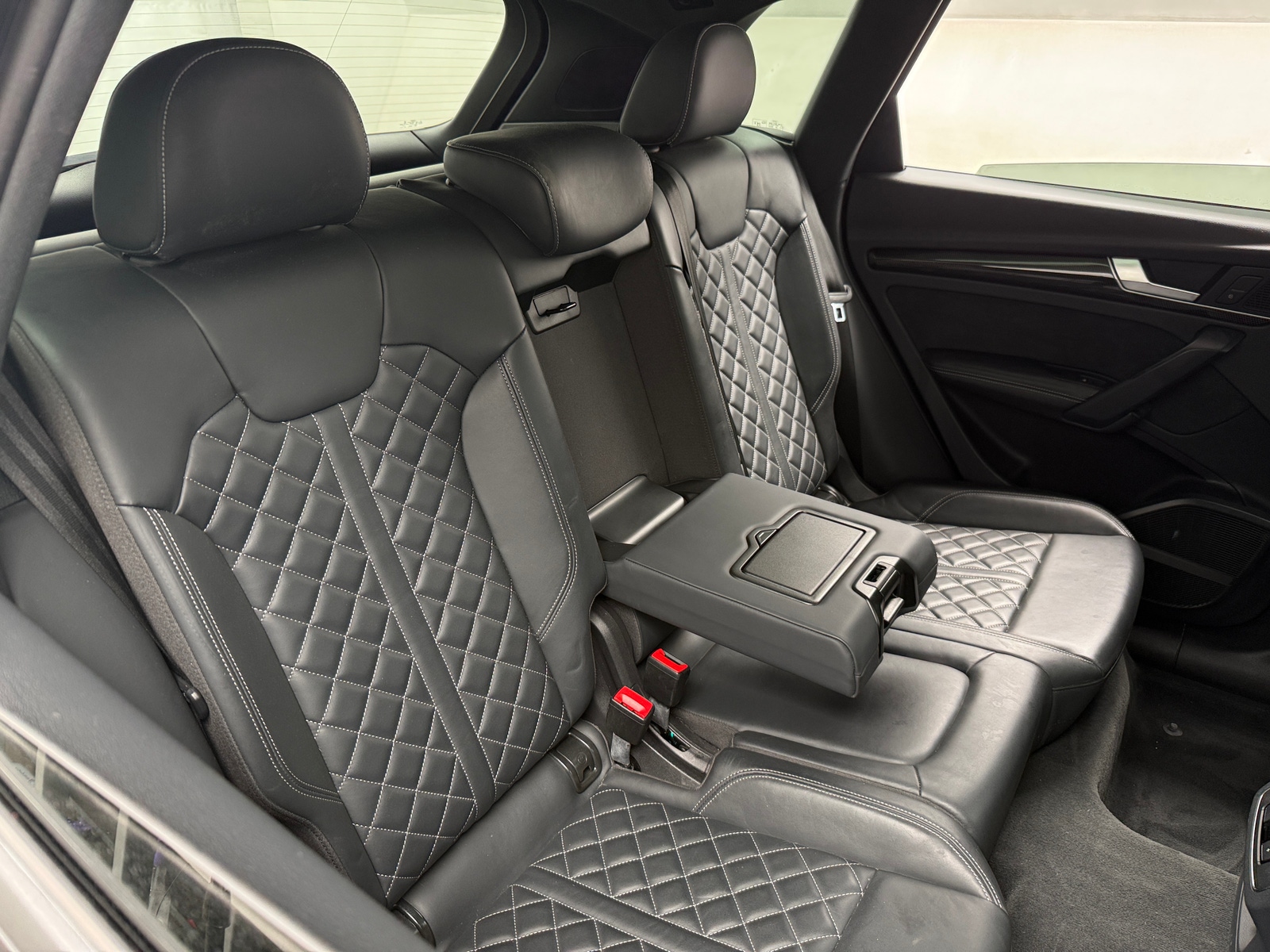 Thumbnail: 2018 Audi SQ5 - 5