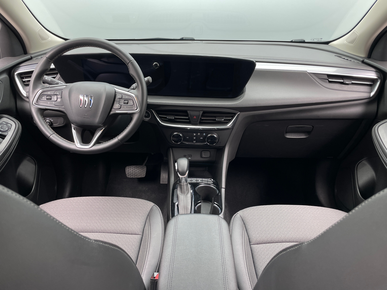 Thumbnail: 2025 Buick Encore GX - 3