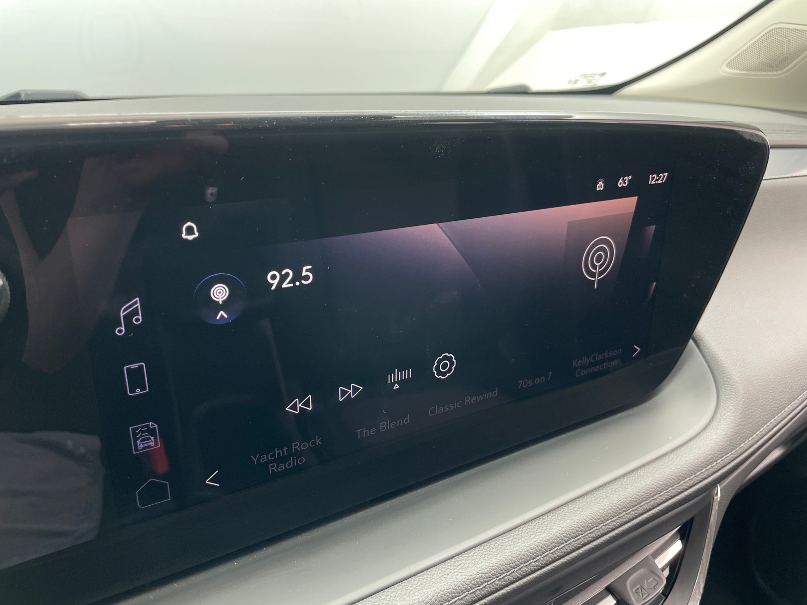 Thumbnail: 2025 Buick Encore GX - 4