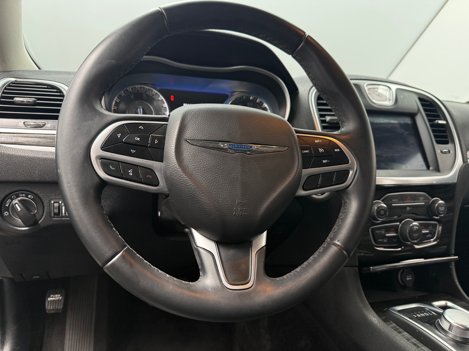 Thumbnail: 2017 Chrysler 300 - 4