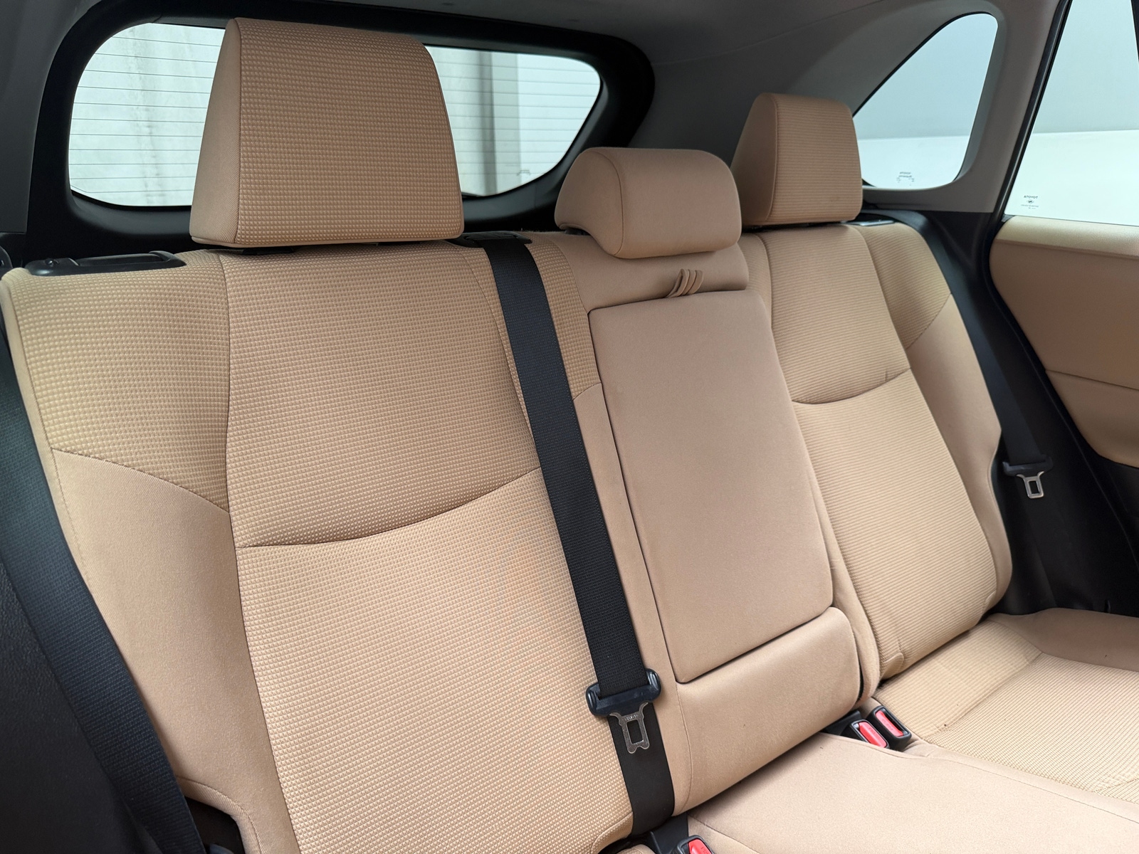 Thumbnail: 2021 Toyota RAV4 - 6