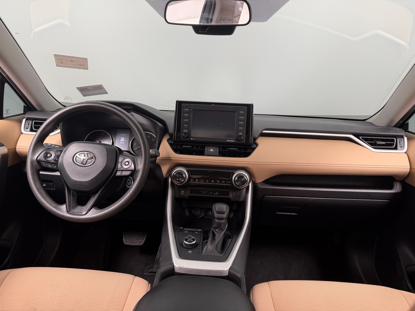 Thumbnail: 2021 Toyota RAV4 - 3