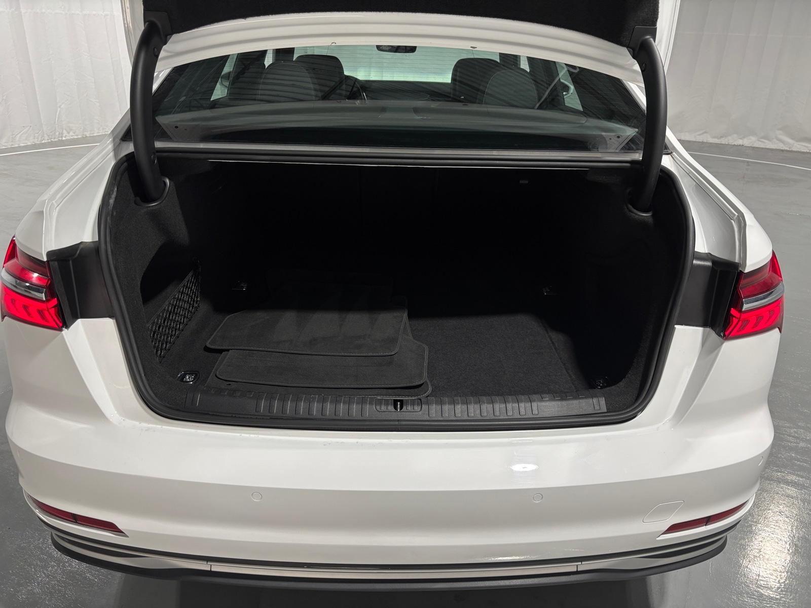 Thumbnail: 2024 Audi A6 - 6
