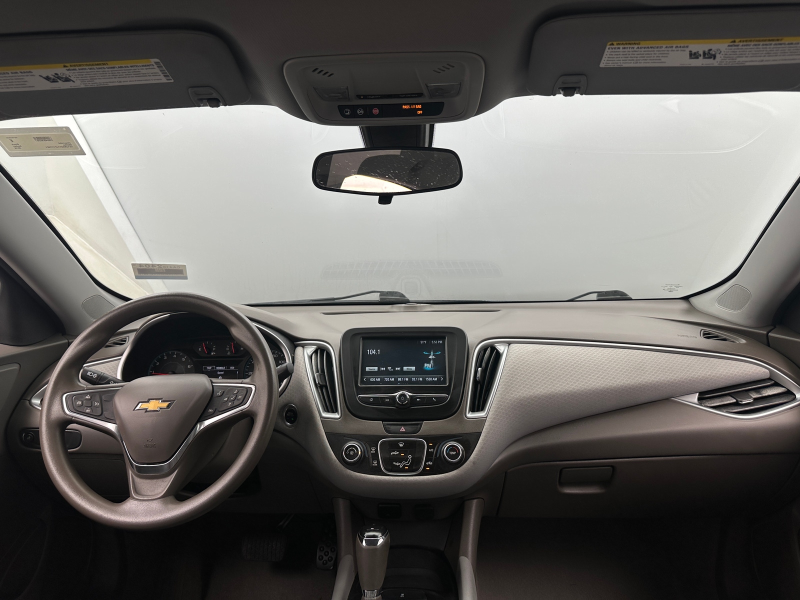 Thumbnail: 2018 Chevrolet Malibu - 3