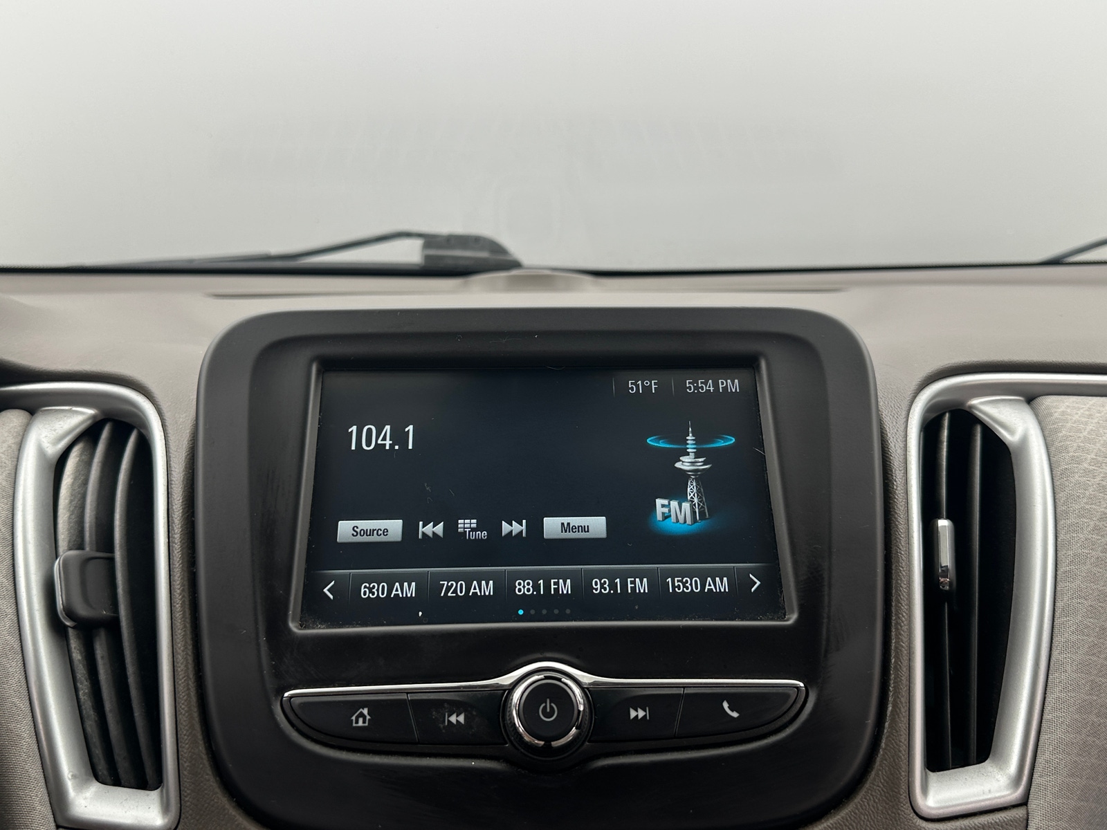 Thumbnail: 2018 Chevrolet Malibu - 4