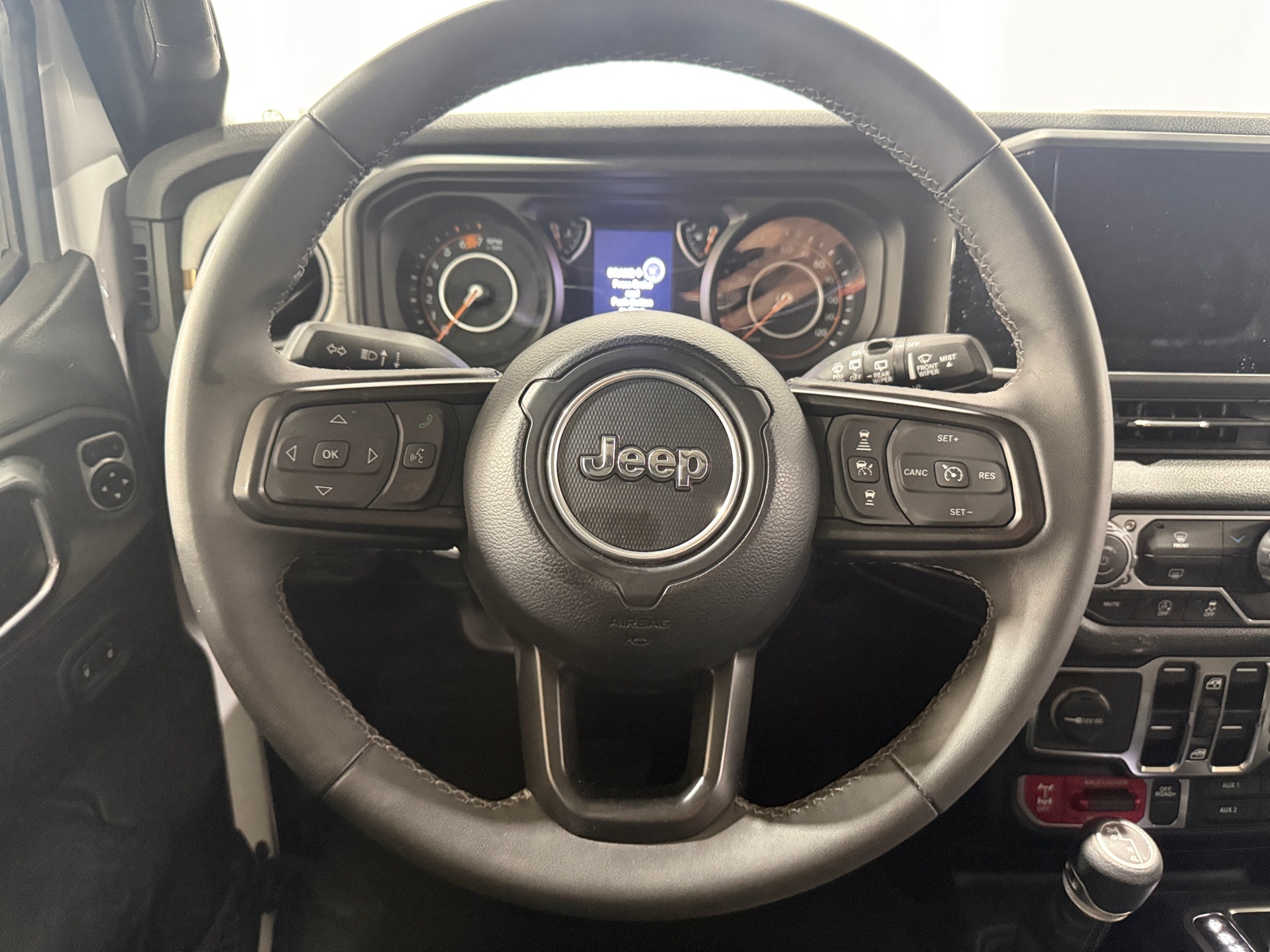 Thumbnail: 2025 Jeep Wrangler - 5