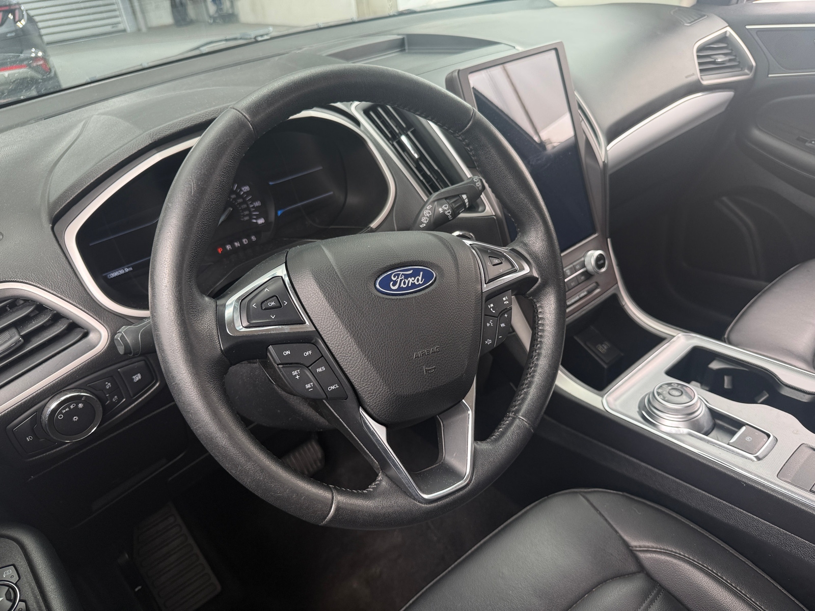 Thumbnail: 2021 Ford Edge - 4