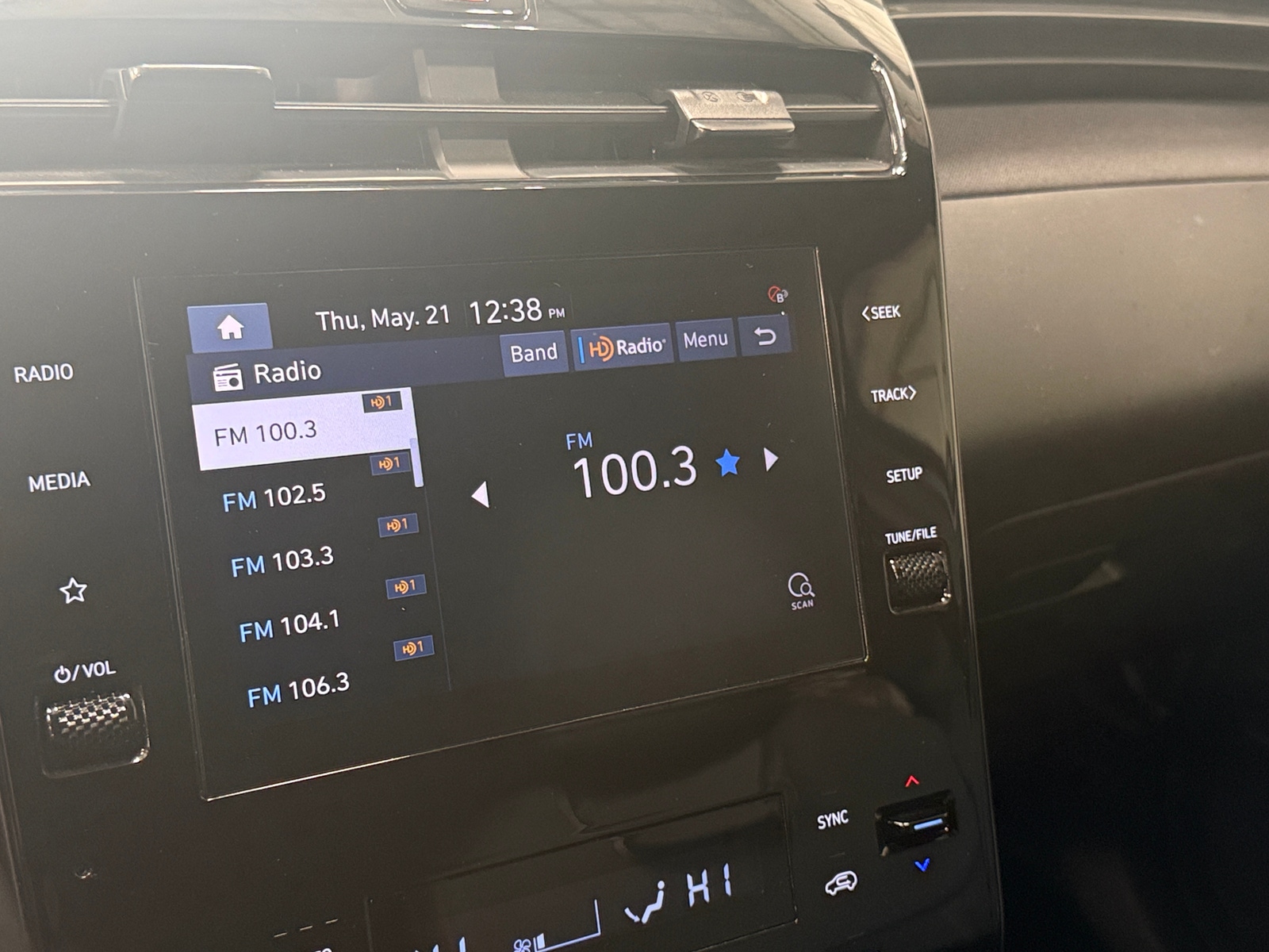 Thumbnail: 2022 Hyundai Tucson - 3