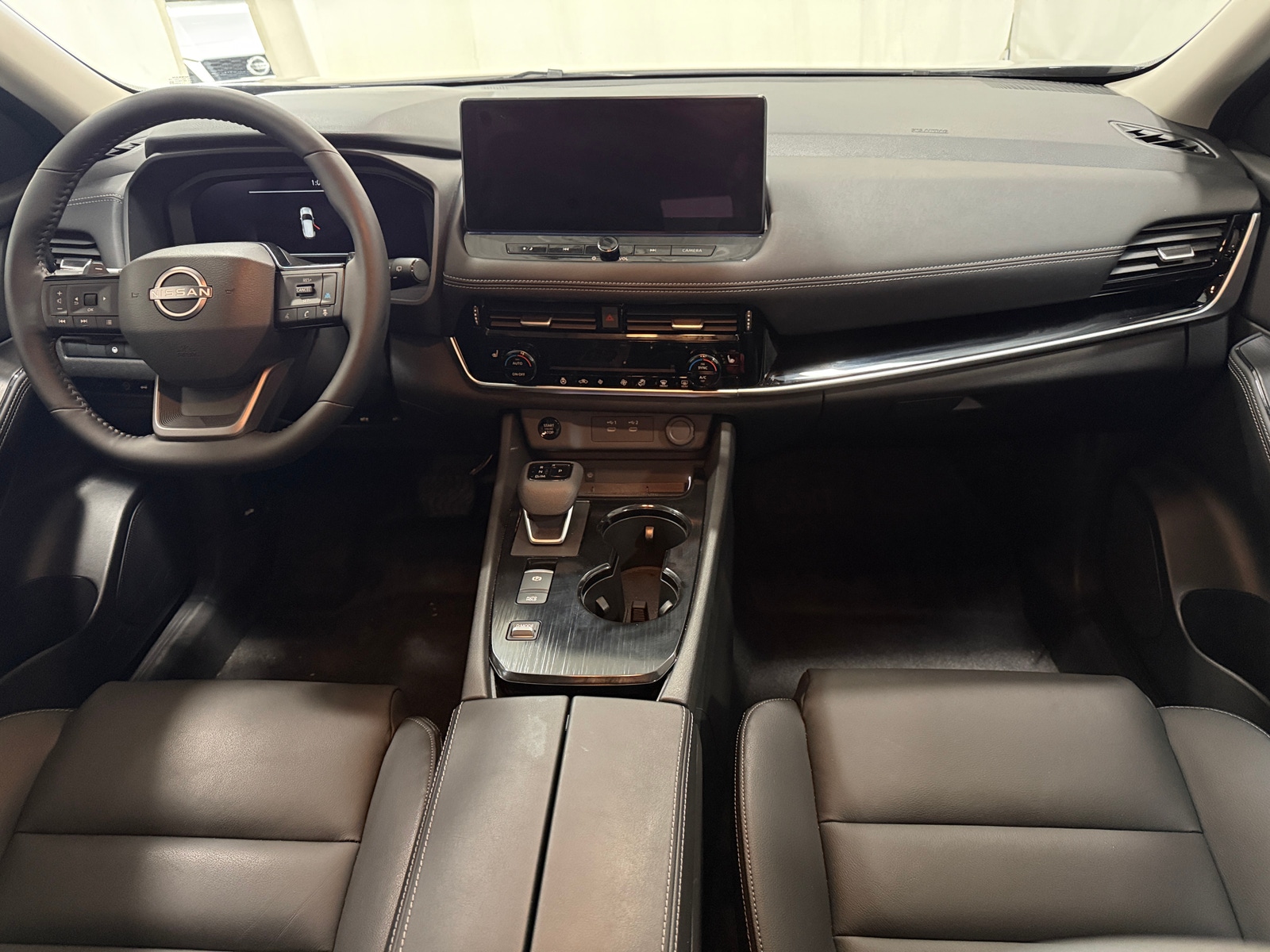 Thumbnail: 2025 Nissan Rogue - 2