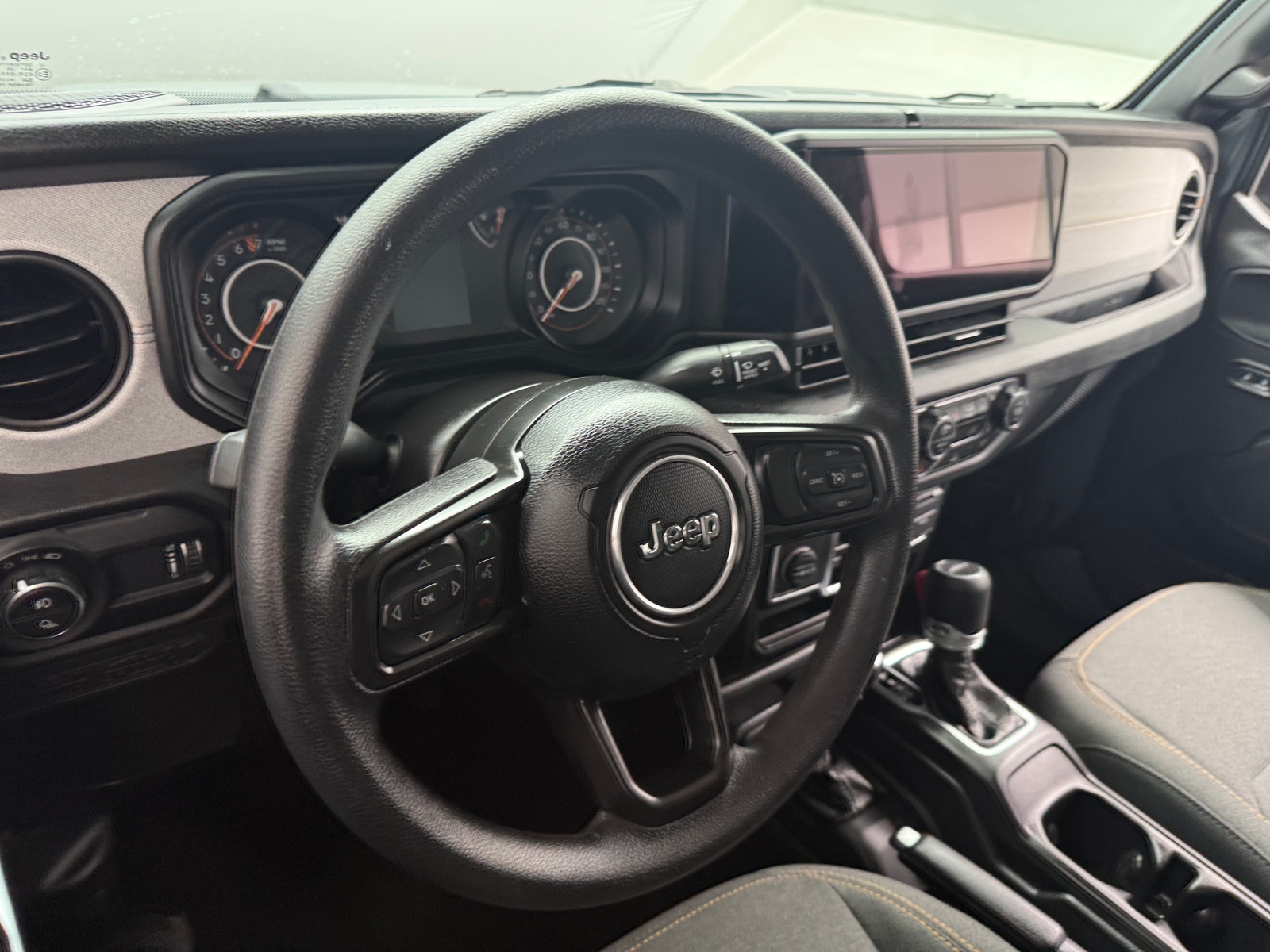 Thumbnail: 2025 Jeep Gladiator - 5