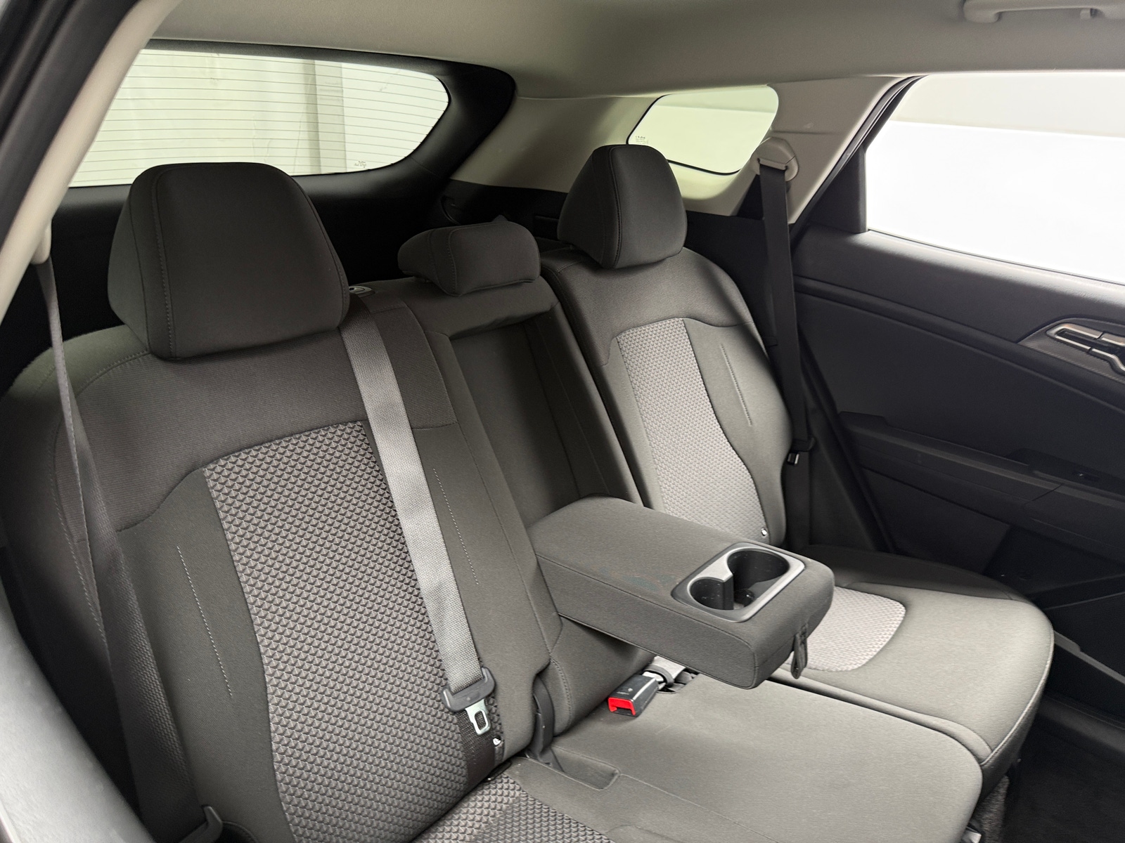 Thumbnail: 2025 Kia Sportage - 6