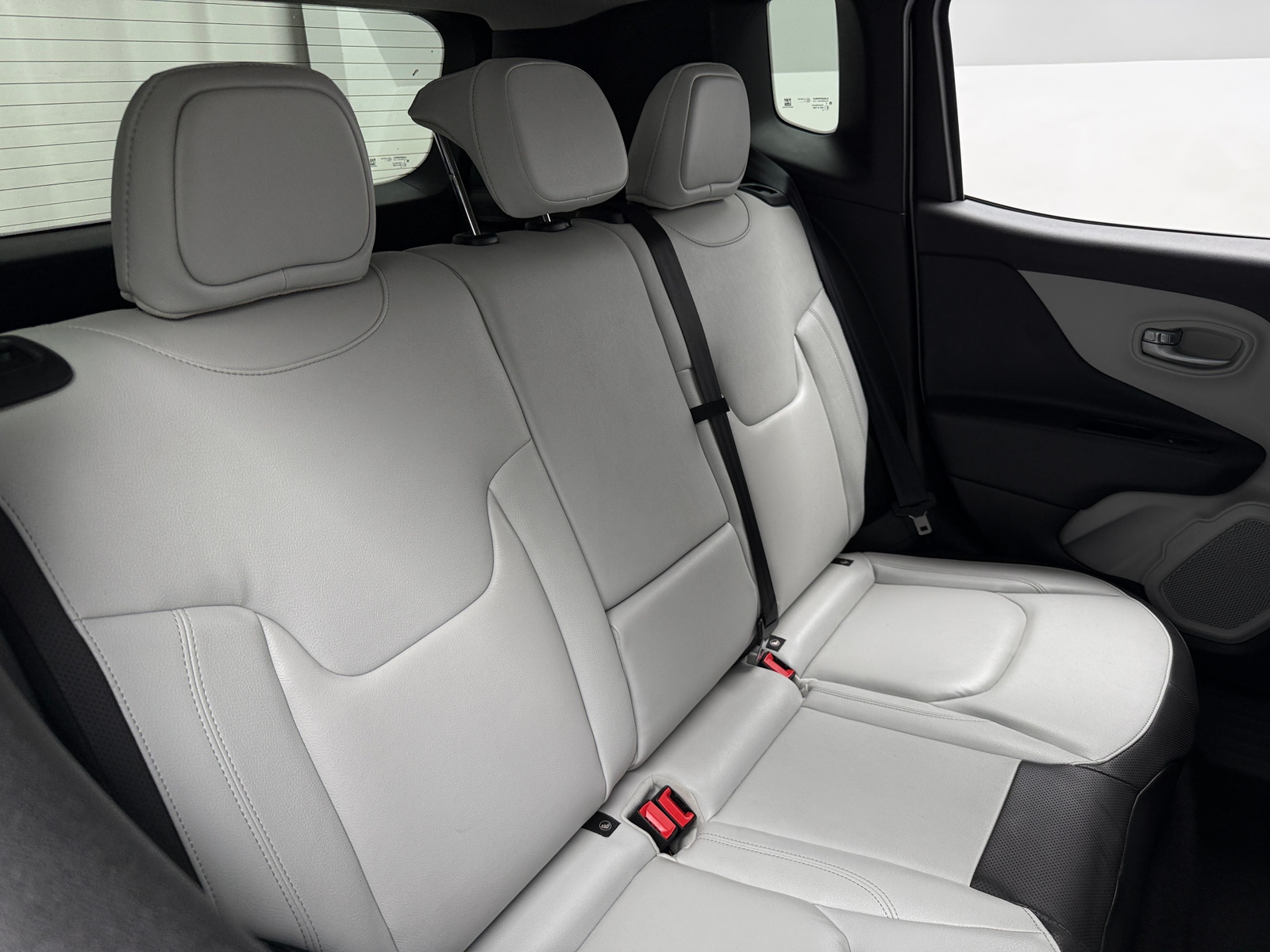 Thumbnail: 2021 Jeep Renegade - 5