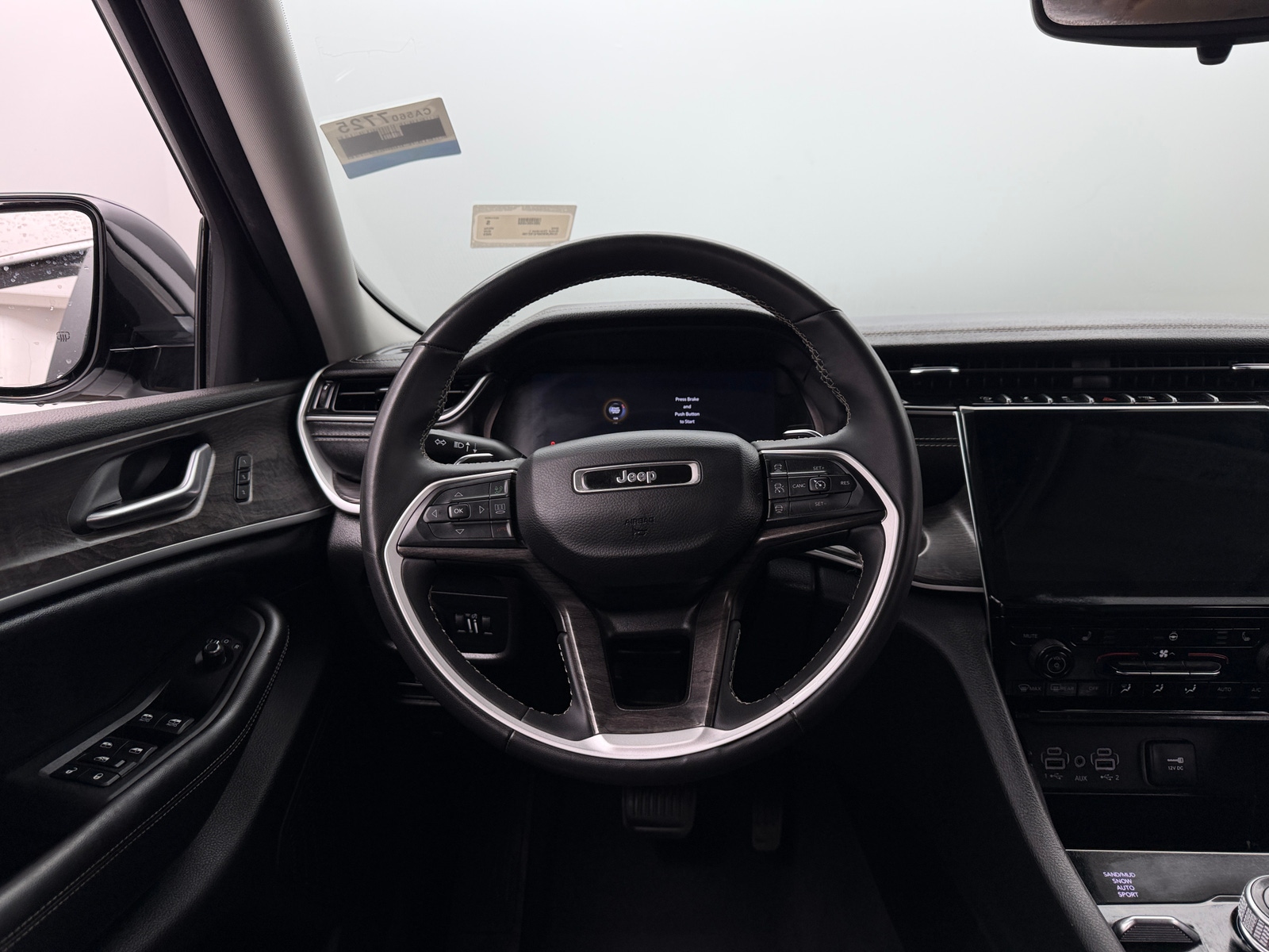 Thumbnail: 2023 Jeep Grand Cherokee L - 4