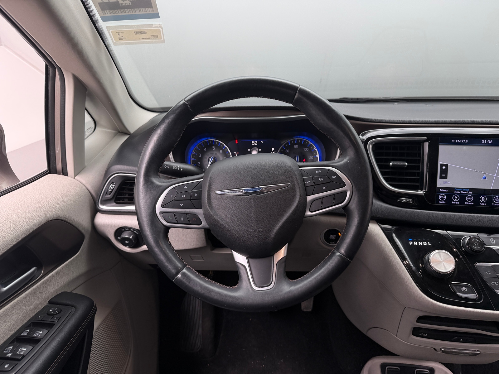 Thumbnail: 2018 Chrysler Pacifica - 4