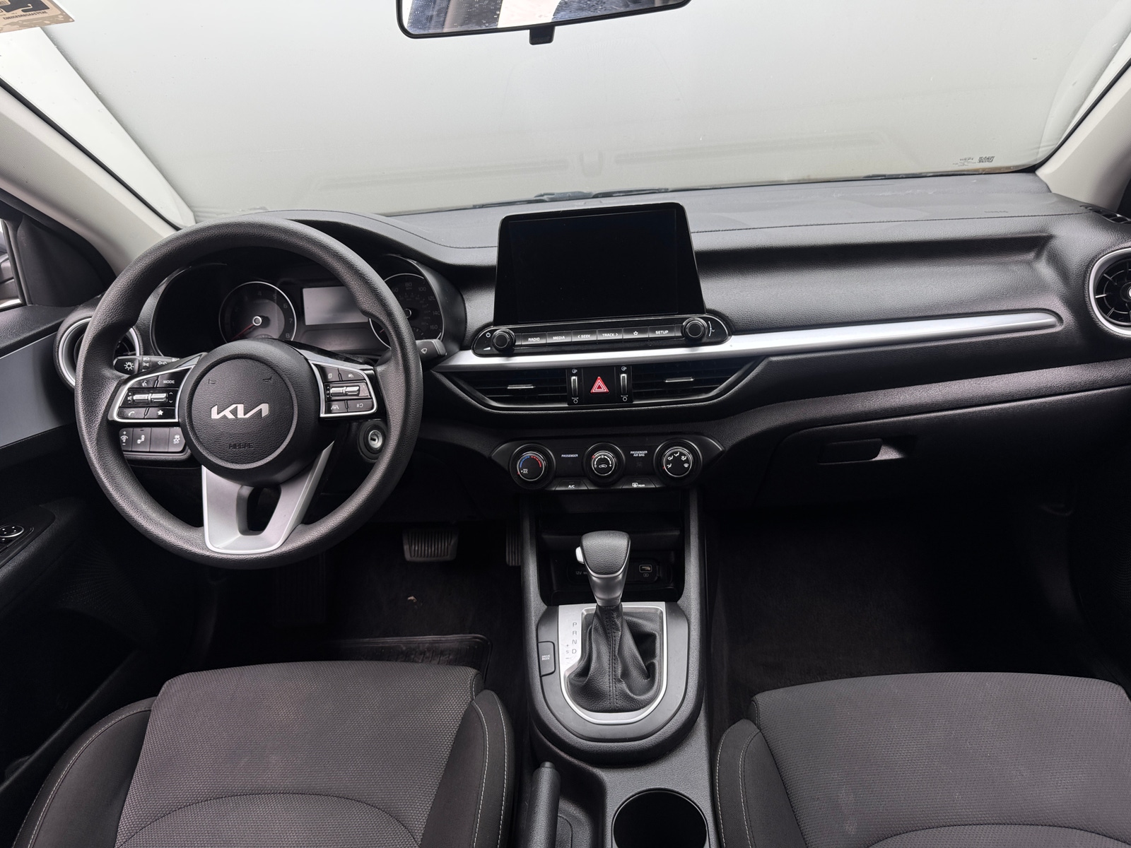 Thumbnail: 2024 Kia Forte - 3