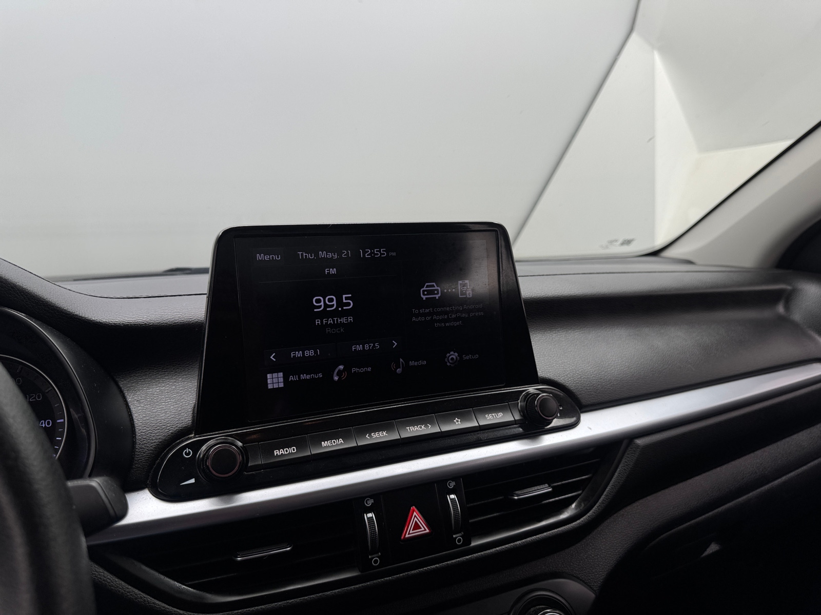 Thumbnail: 2024 Kia Forte - 4