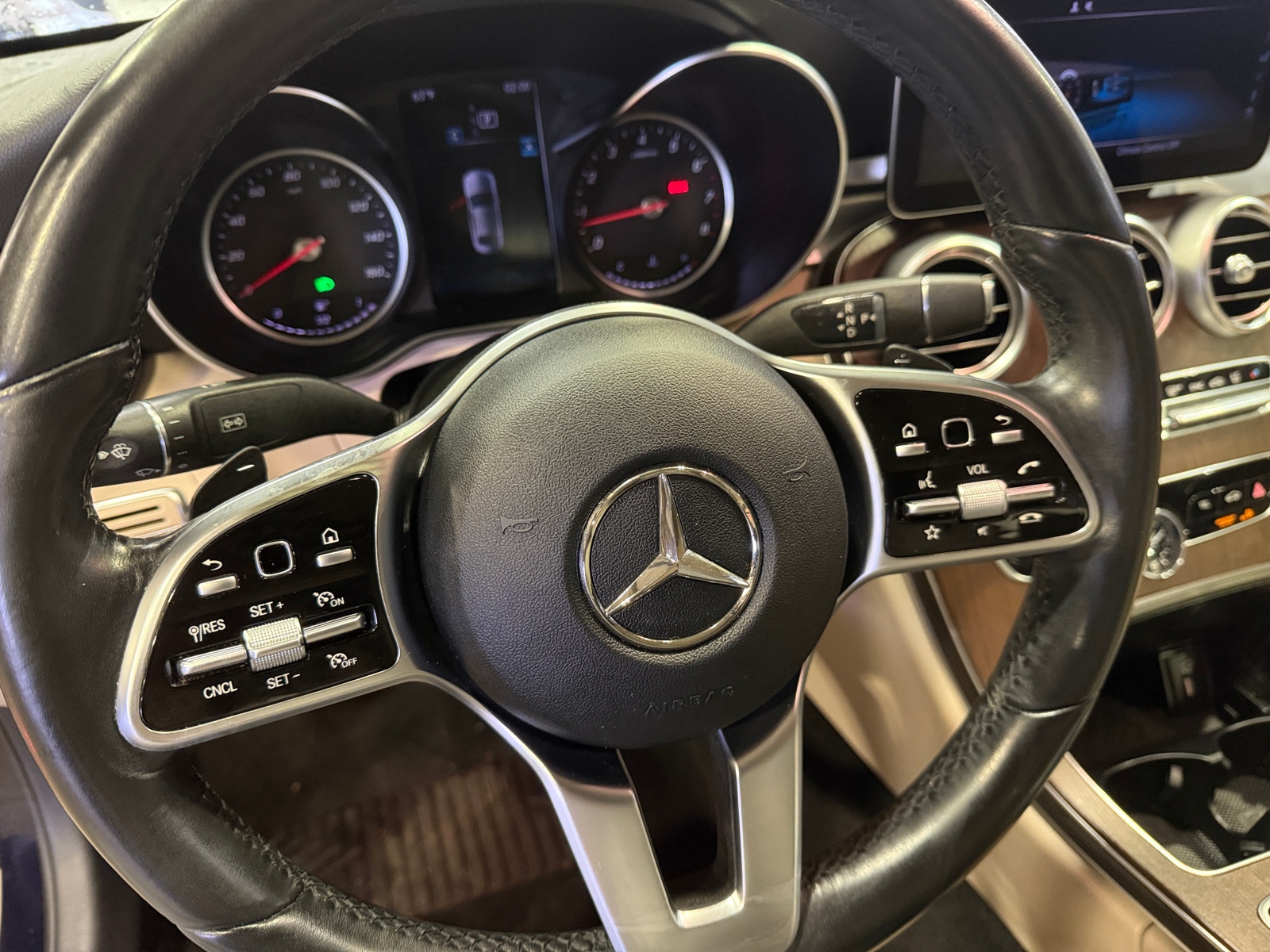 Thumbnail: 2020 Mercedes-Benz C-Class - 4