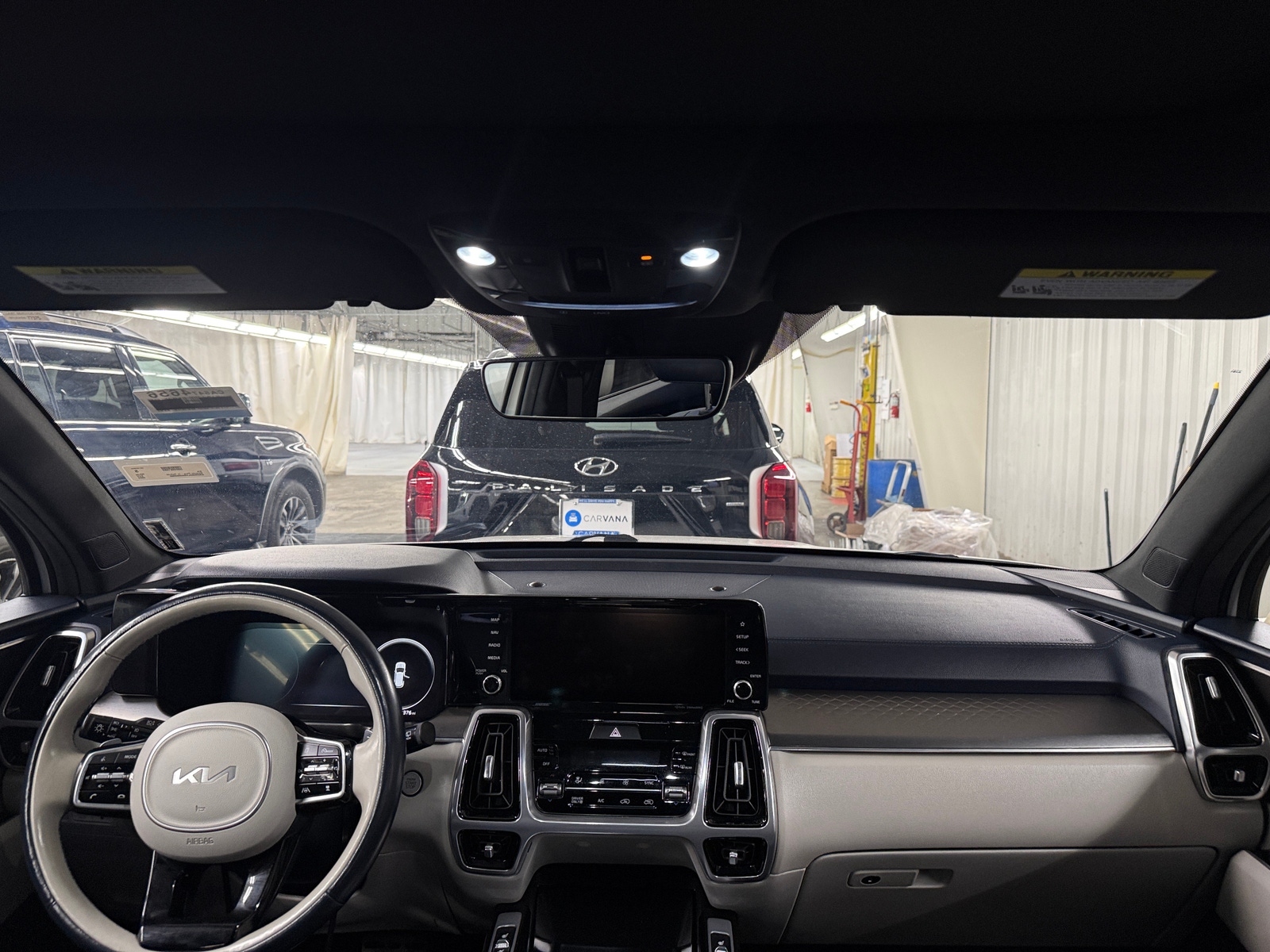 Thumbnail: 2022 Kia Sorento - 2