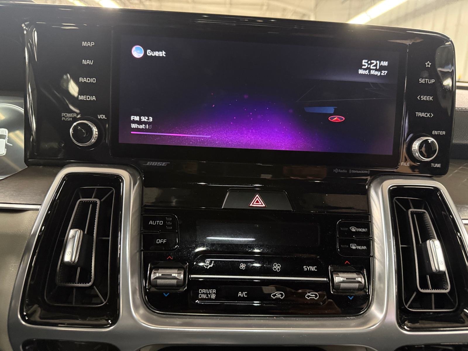 Thumbnail: 2022 Kia Sorento - 3
