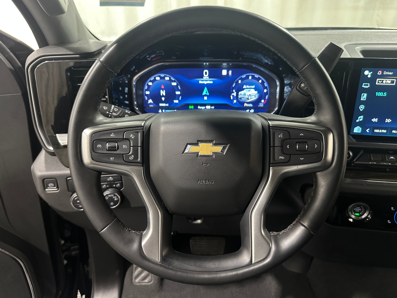 Thumbnail: 2023 Chevrolet Silverado 1500 - 5