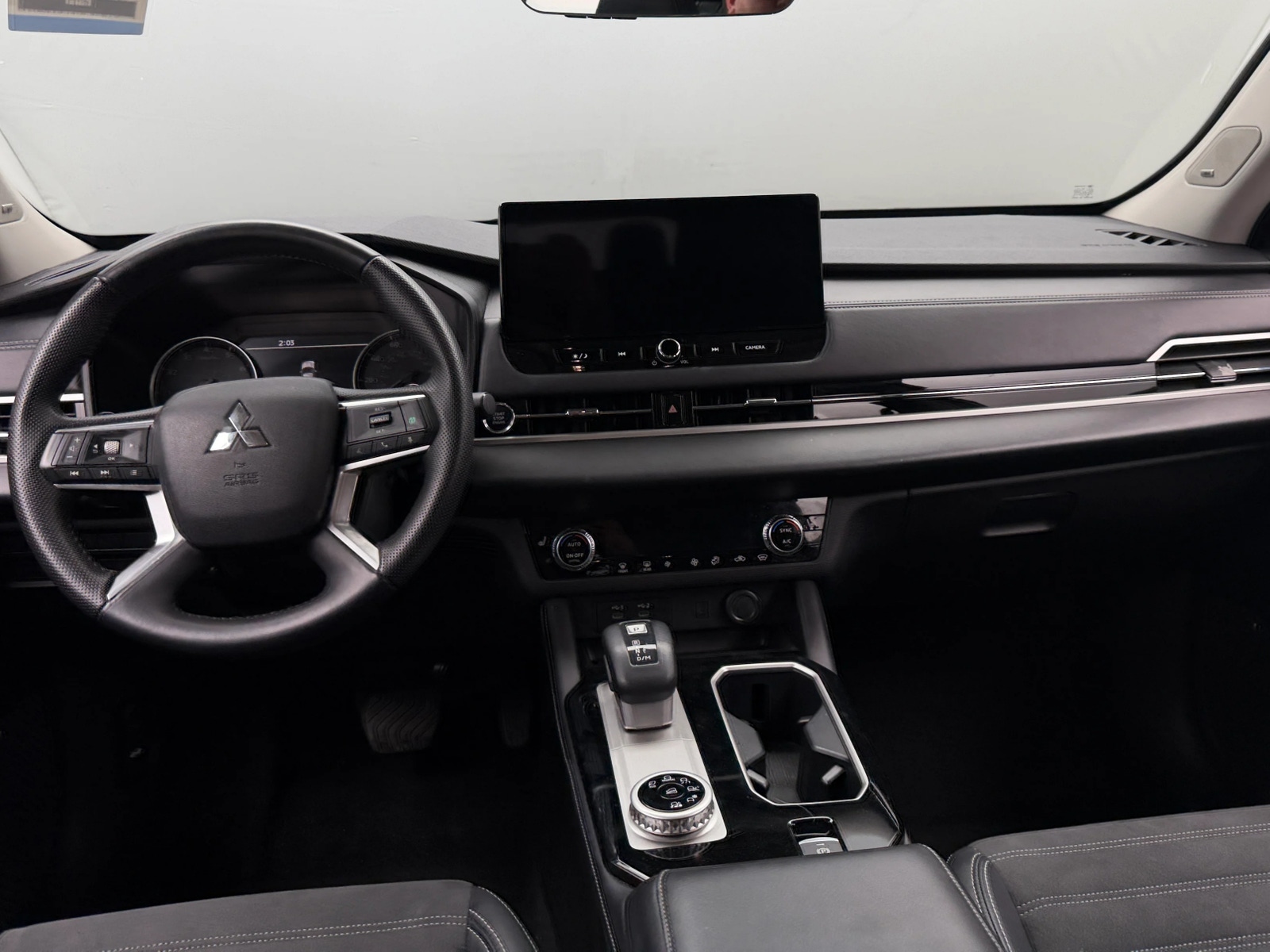 Thumbnail: 2025 Mitsubishi Outlander - 2