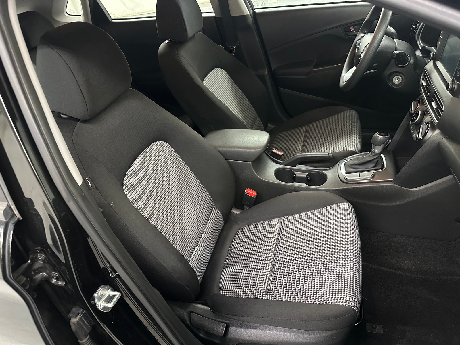 Thumbnail: 2020 Hyundai Kona - 2