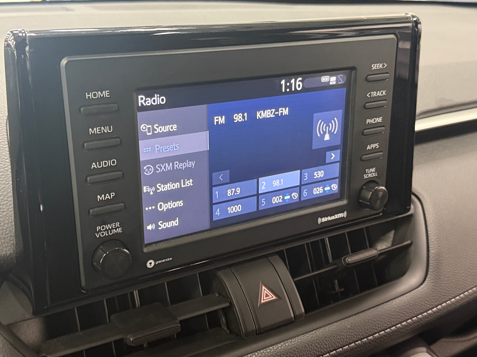 Thumbnail: 2021 Toyota RAV4 - 4