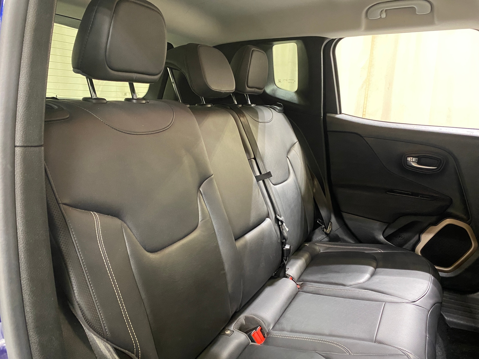 Thumbnail: 2016 Jeep Renegade - 5