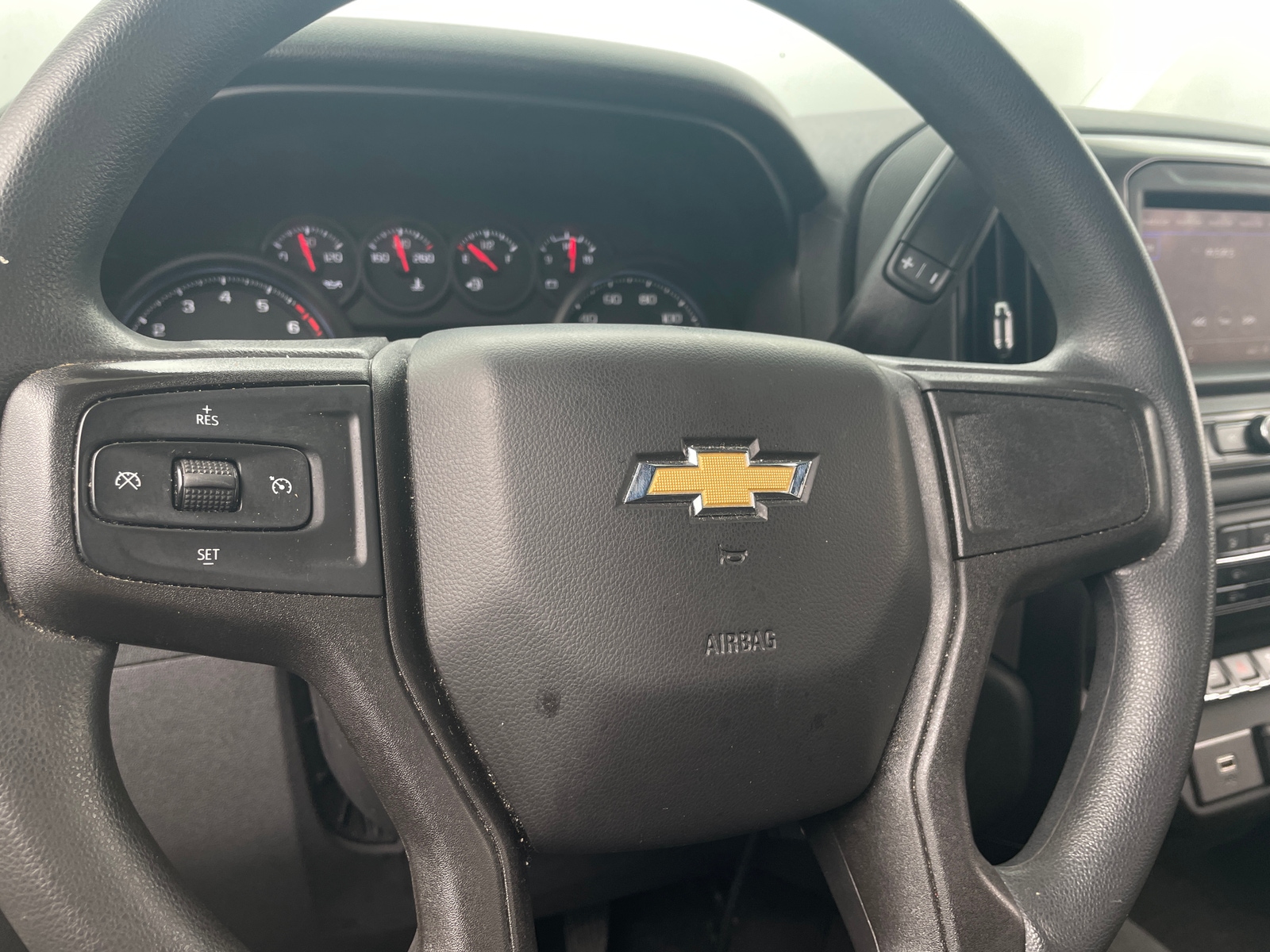 Thumbnail: 2020 Chevrolet Silverado 1500 - 5