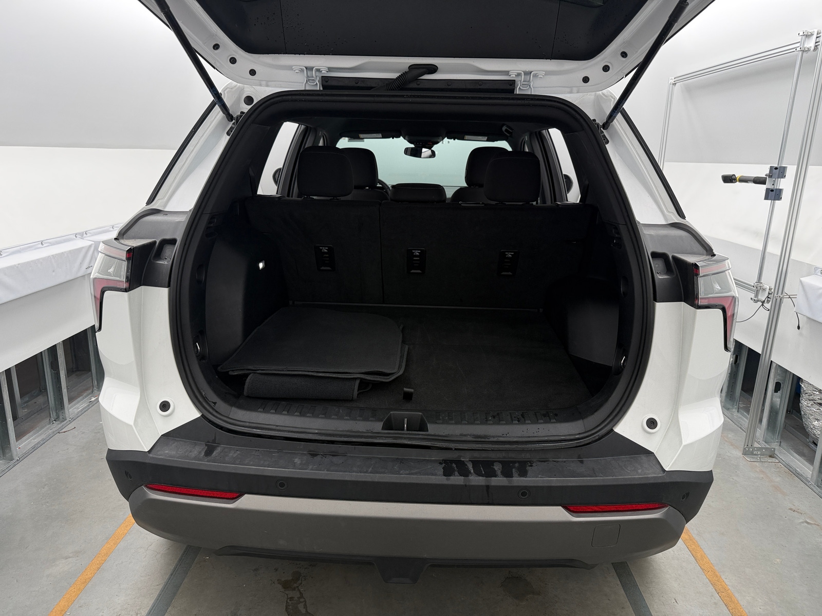 Thumbnail: 2025 Chevrolet Equinox - 7