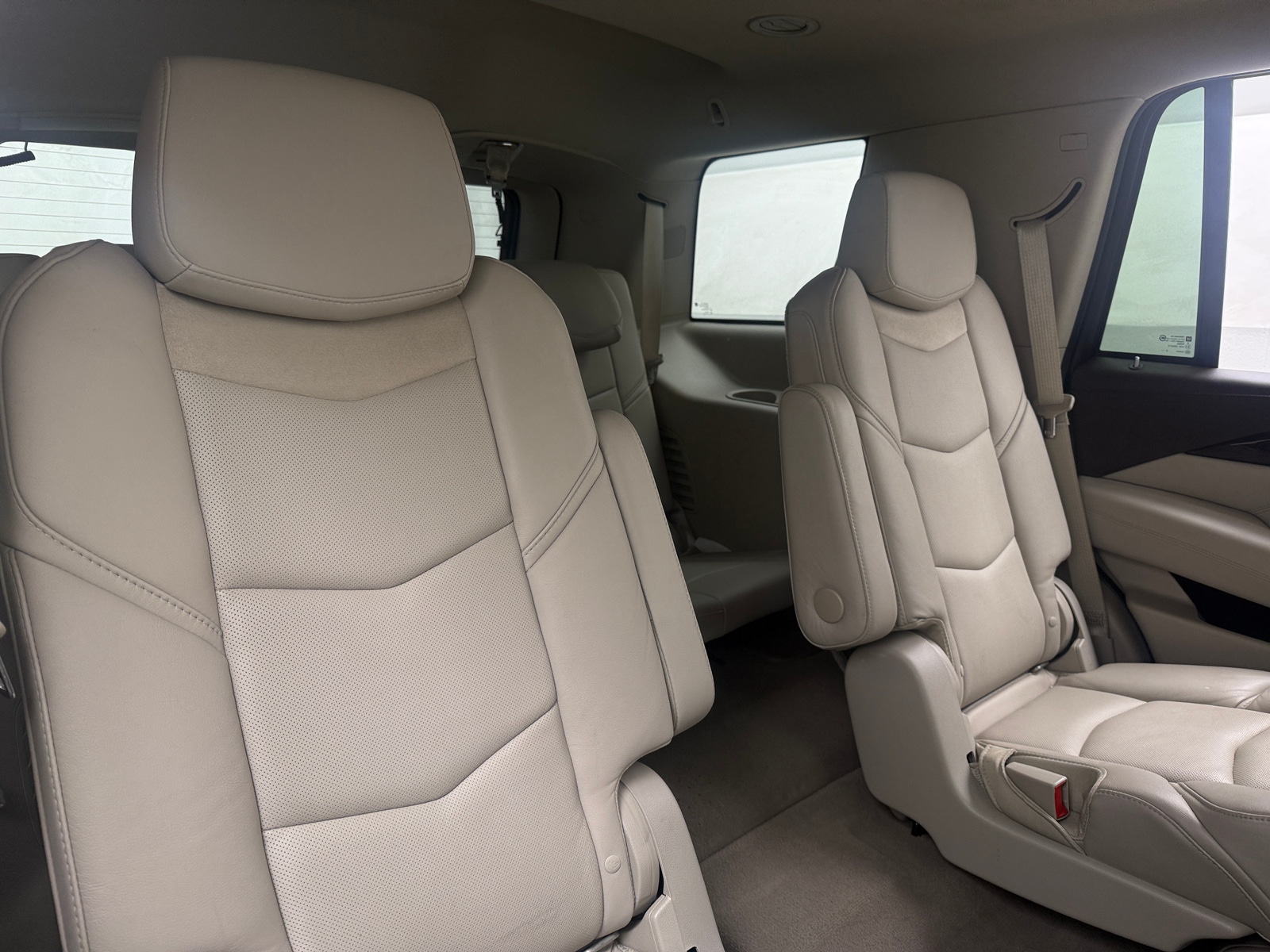 Thumbnail: 2016 Cadillac Escalade - 5