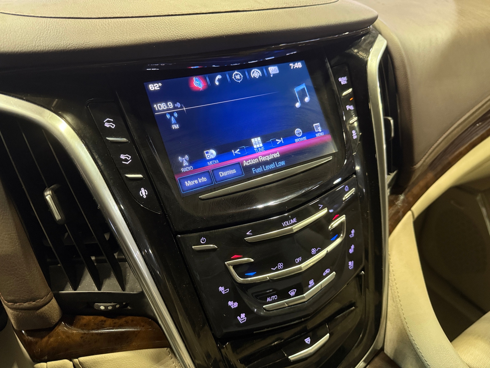 Thumbnail: 2016 Cadillac Escalade - 3