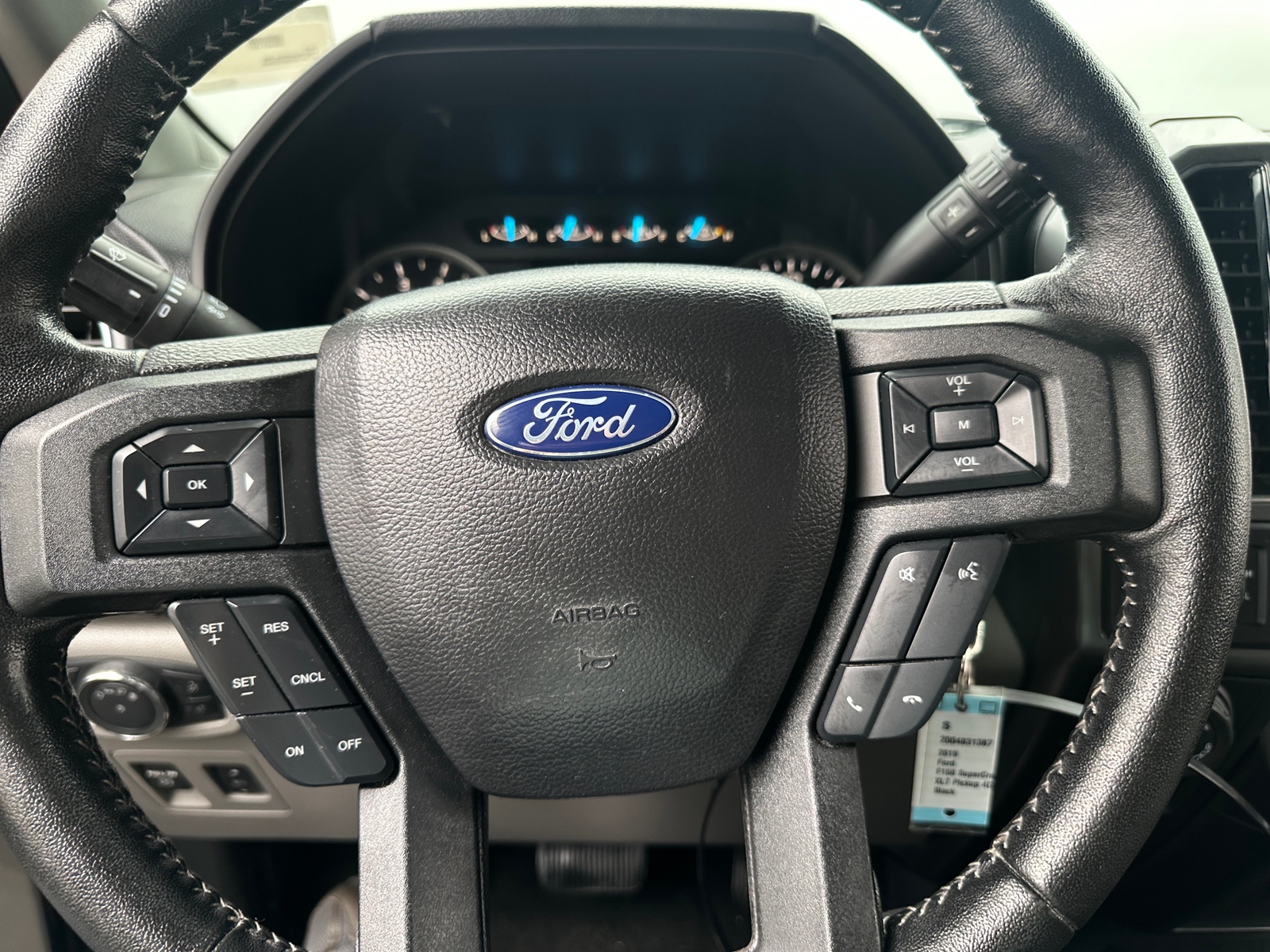 Thumbnail: 2019 Ford Econoline - 5