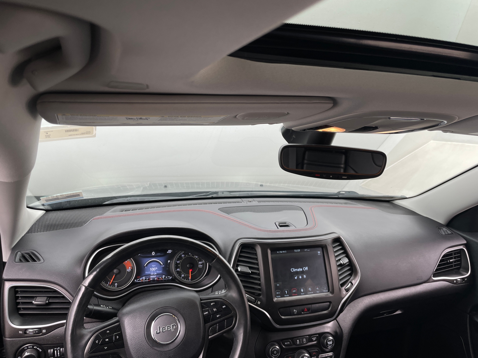 Thumbnail: 2019 Jeep Cherokee - 2